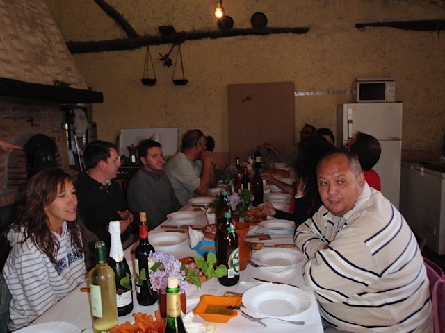 Disfrutando de la comida ...