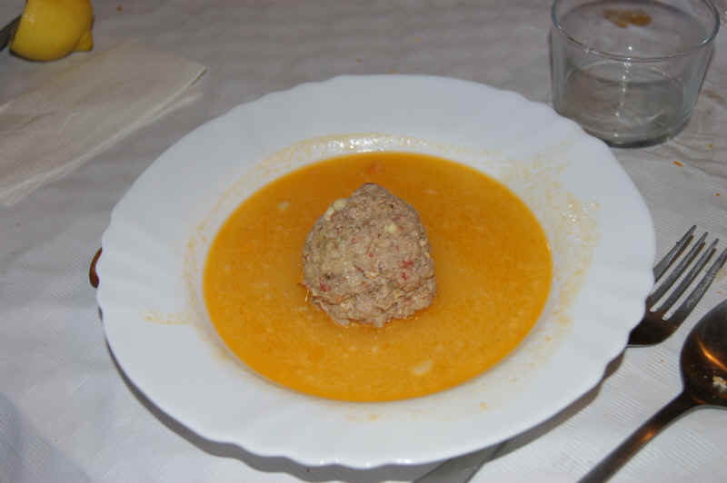 Receta de caldo con pelotas