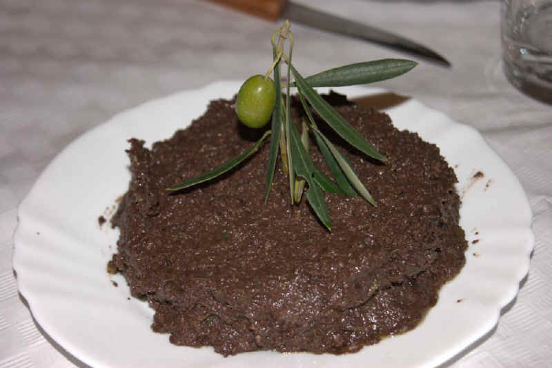 Receta de paté de olivas de Aragón