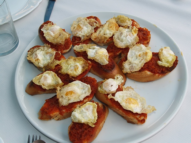 Receta de tosta mallorquina con huevo de codorniz