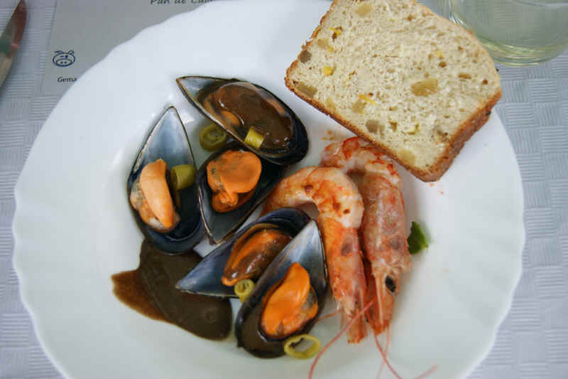 Receta de mejillones con praliné de ajo negro