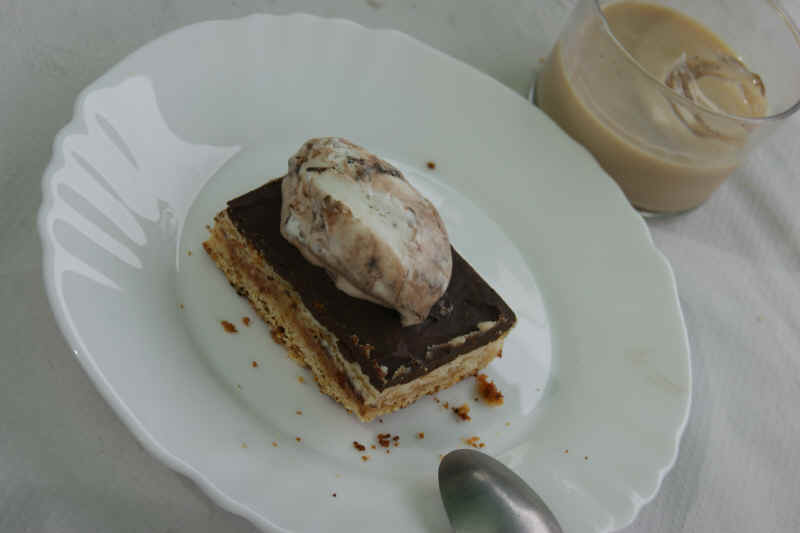 Receta de tarta de ricotta y chocolate con helado de stracciatella