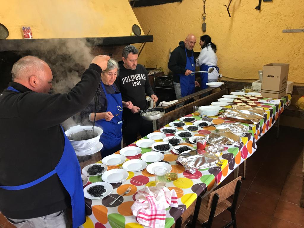 Los cocineros trabajando